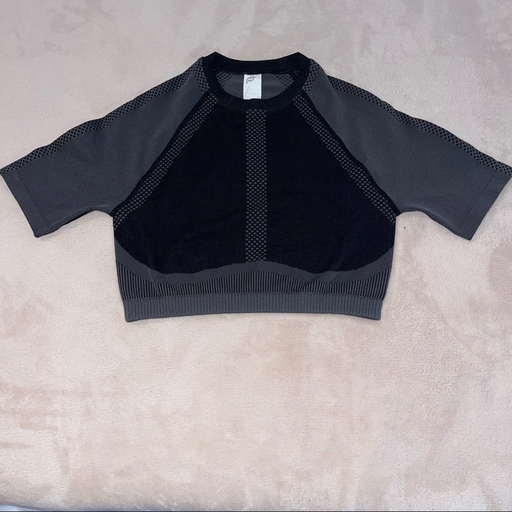Fabletics Set- Seamless Crop Top and Leggings
